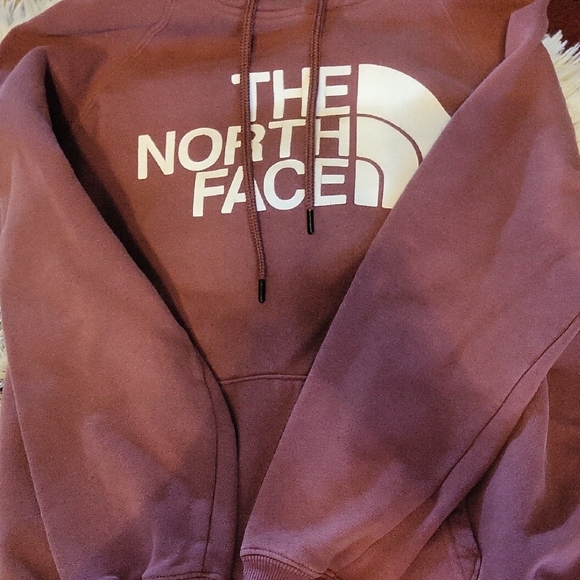 The North Face Mauve Hoodie - Picture 5 of 9